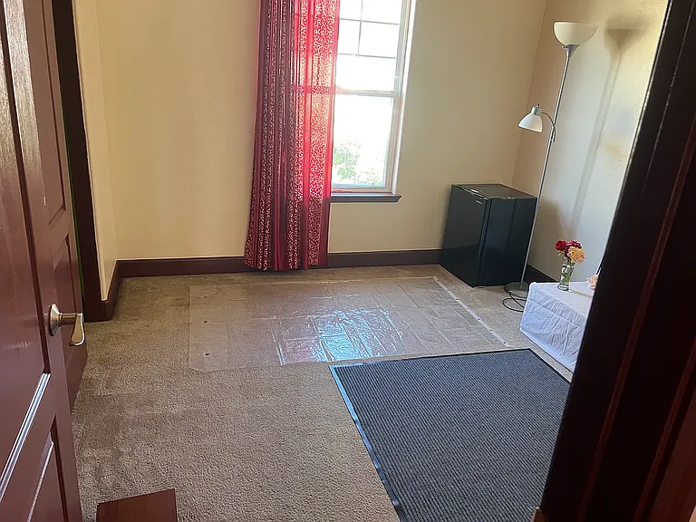 406 Matteri Cir — Photo 3