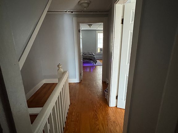 4th image of 117 Green St APT 2
