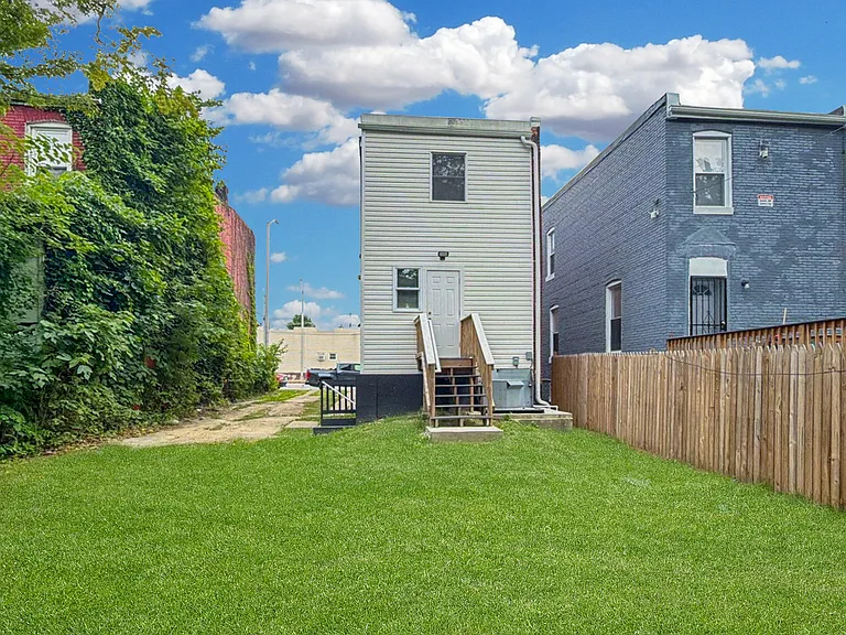 265 S Hilton St — Photo 20