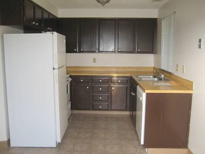 Spacious Kitchen