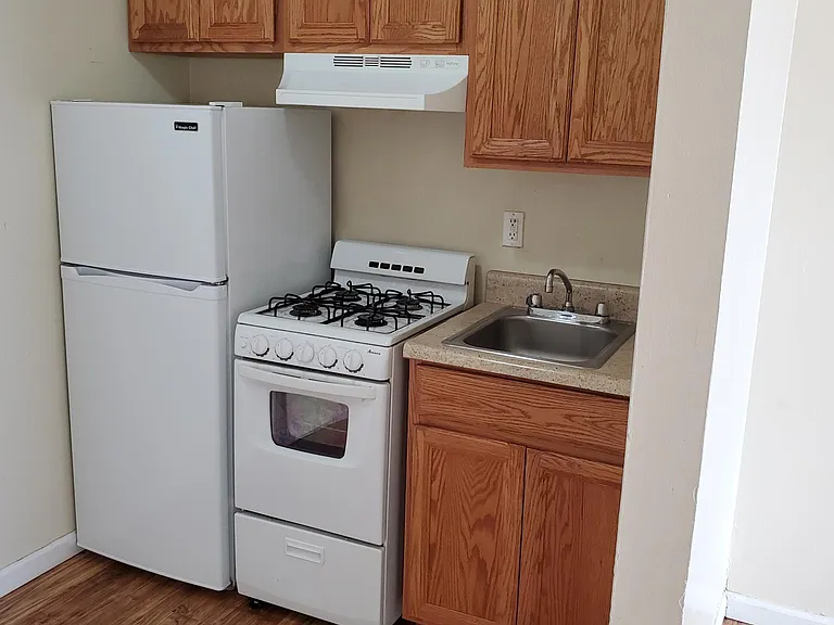 840 Spring Ave — Photo 6