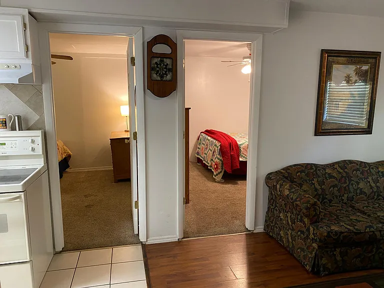 422 W New York Ave #E — Photo 33