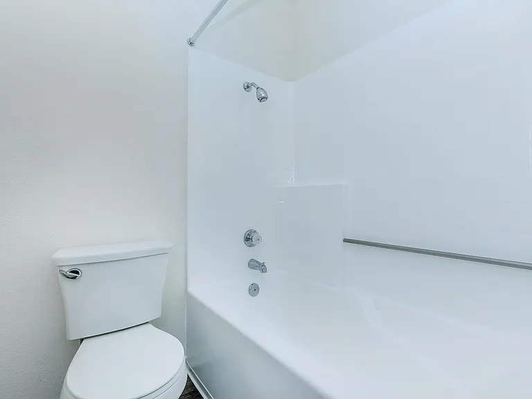 Spring Lakes Apartment Homes — Photo 41