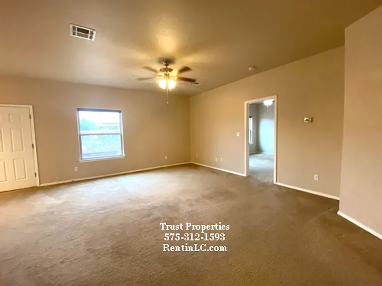 5553 Gobi Ln — Photo 2