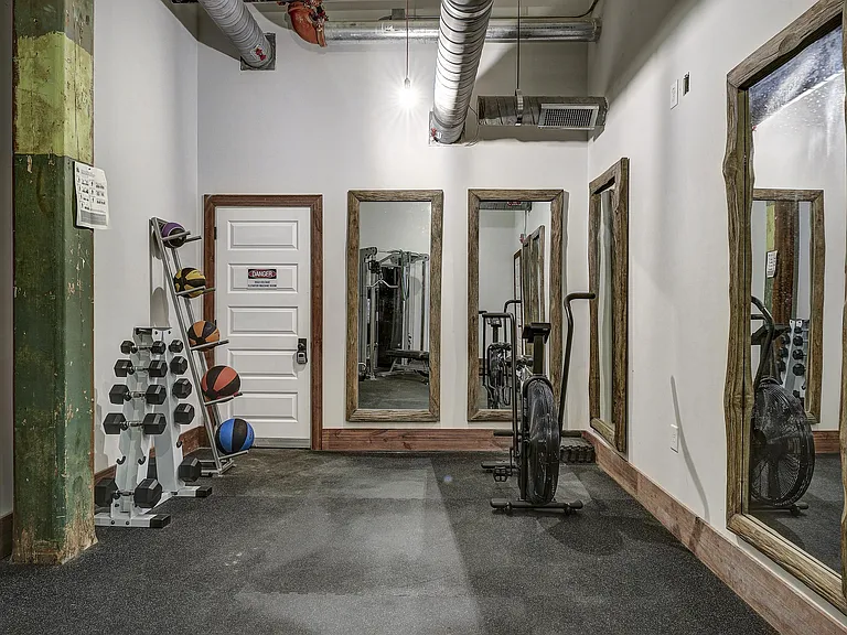 110 W Market St #304 — Photo 31