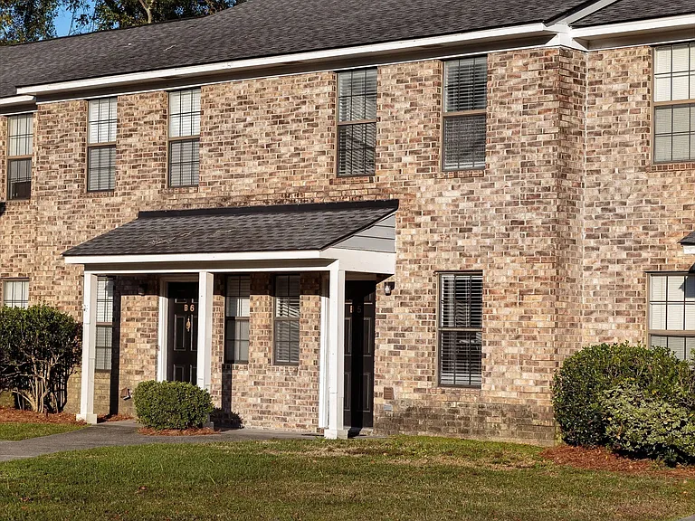 Building Exterior | Plantation Flats | North Charleston, SC