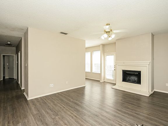 4th image of 6821 Prairie Hill Rd N