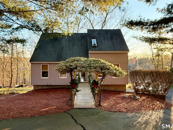 105 Riverside Drive, Meriden, CT 06451