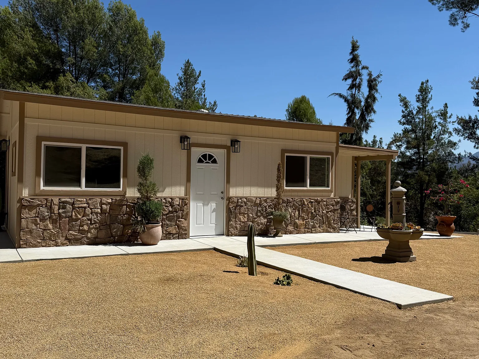 2 bed, 500 sqft, $2,500 — Photo 3