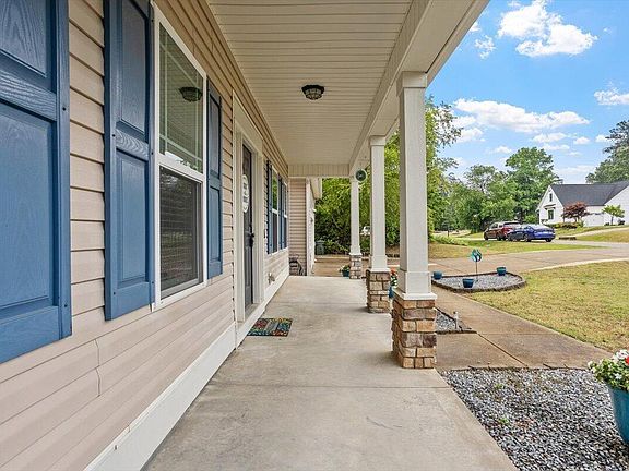 4th image of 114 N Sunset Ridge Dr