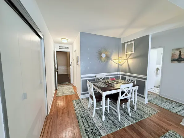 330 East 70th Street image 3 of 13