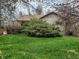 406 Lake Pl, Cheyenne, WY 82007