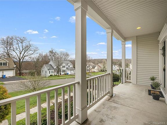 5th image of 360 Briarwood Dr