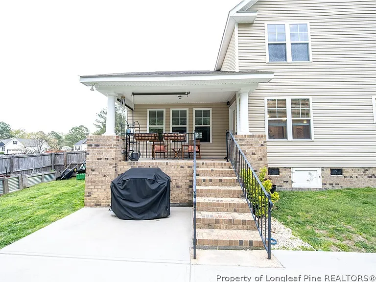 622 Omaha Dr — Photo 33