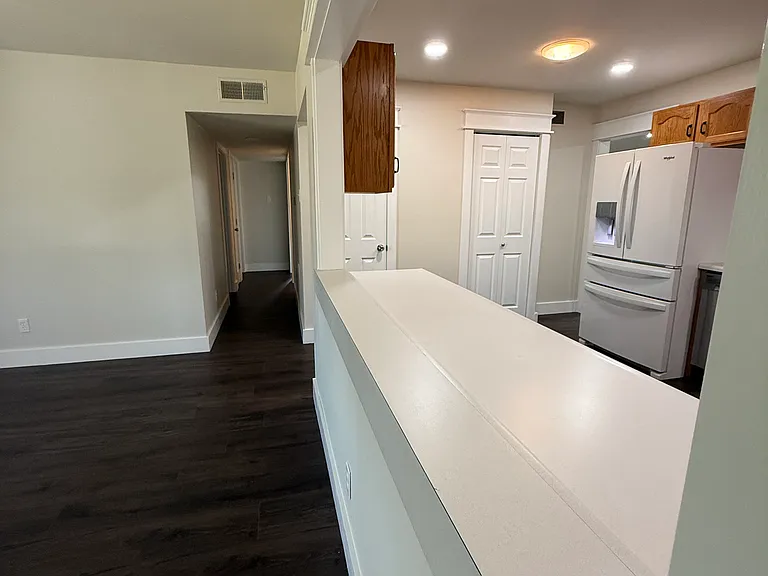705 Saint Paul Ln — Photo 4