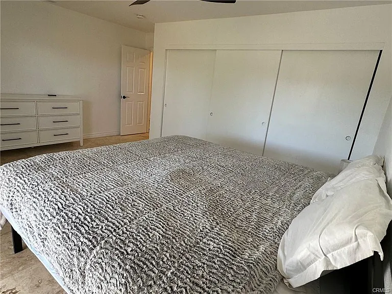 22867 Cove View St #C — Photo 28