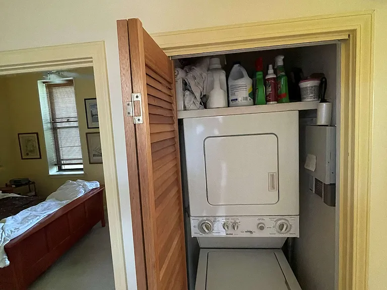 849 W Willow St #3 — Photo 8