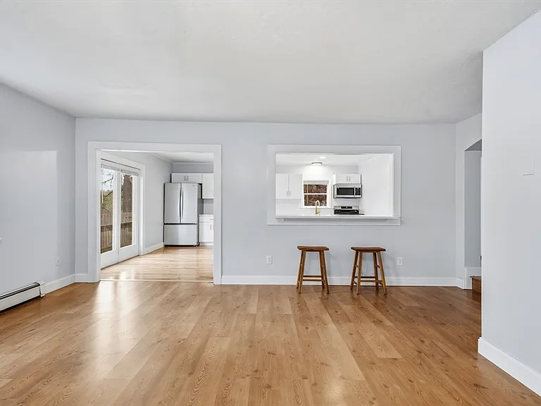 8 Ash St — Photo 21