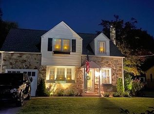 1002 Old Lancaster Rd, Berwyn, PA 19312