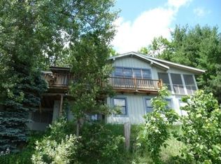 W4663 Hickory Ln, Waupaca, WI 54981