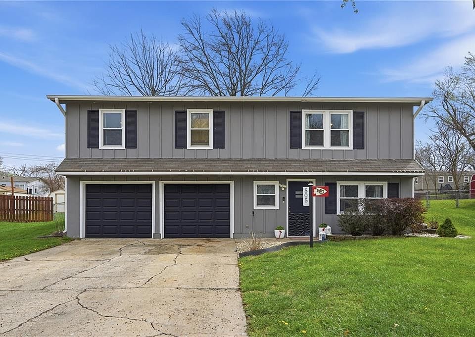 1st image of 505 NE Richardson Pl