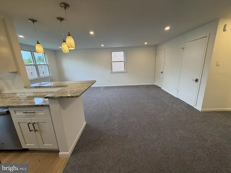 22 Windsor Rd — Photo 4