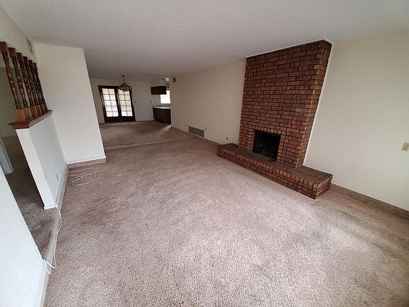 3rd image of 10739 Adauto Ct #A