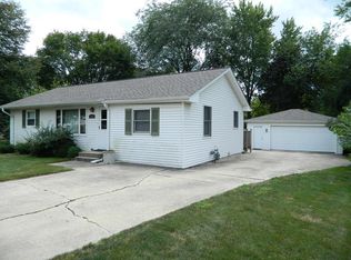 2138 Rockwell Rd, Aurora, IL 60506