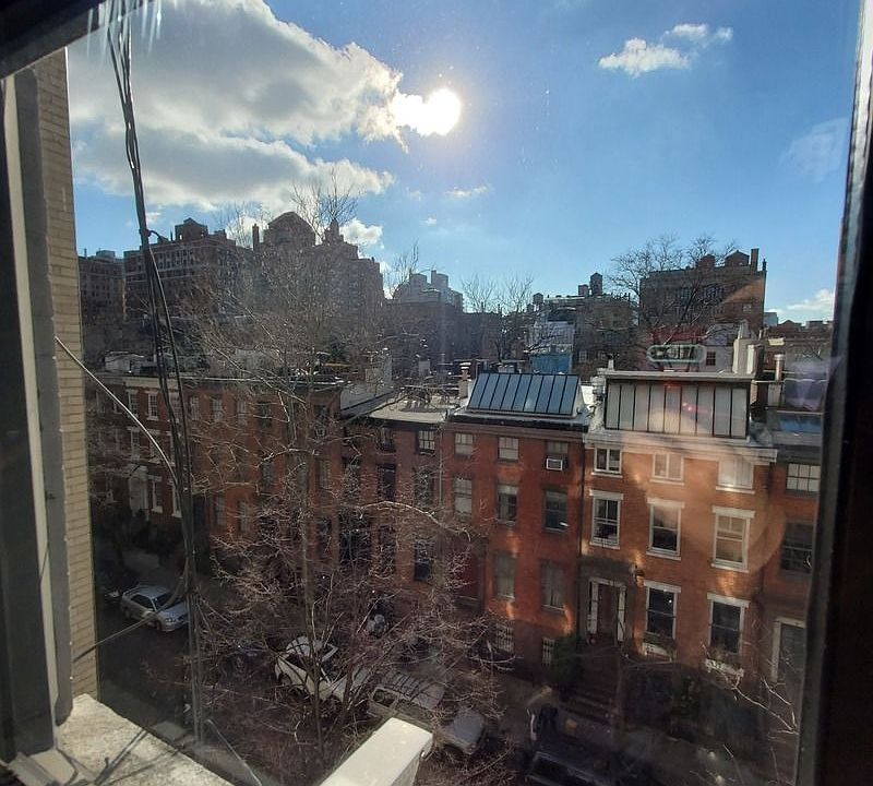 1st image of 49 W 11th St APT 29