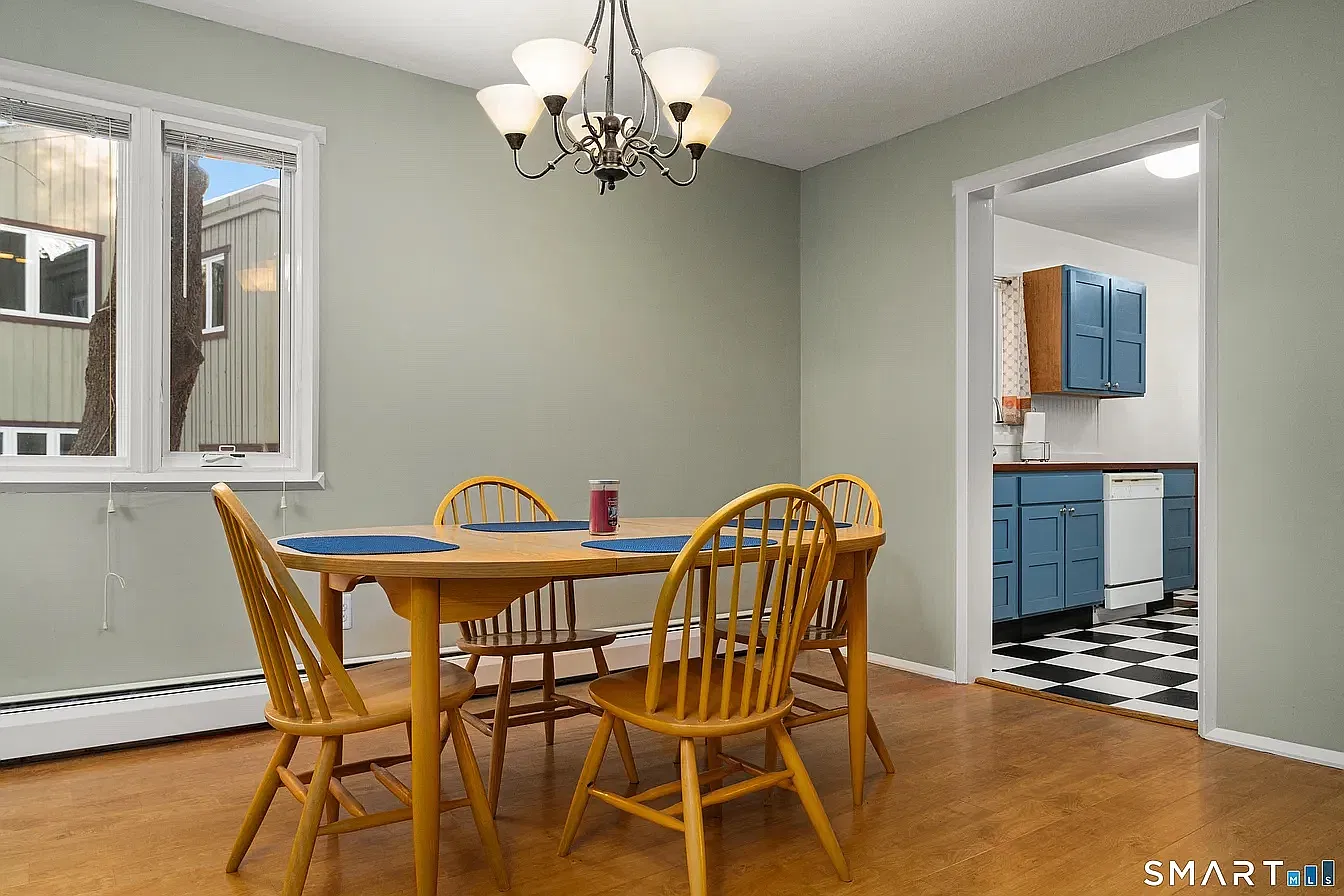 2 bed, 1372 sqft, $1,000 — Photo 3