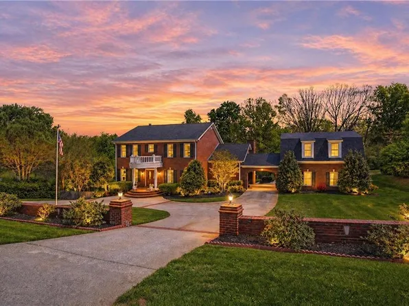 242 Cloudland Rd N, Dahlonega, GA 30533