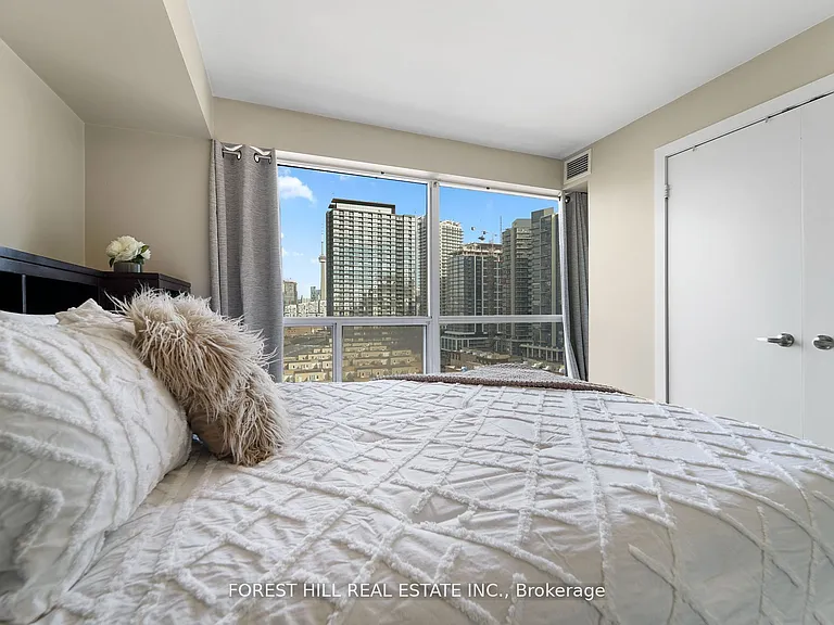80 Western Battery Rd #1011 — Photo 7