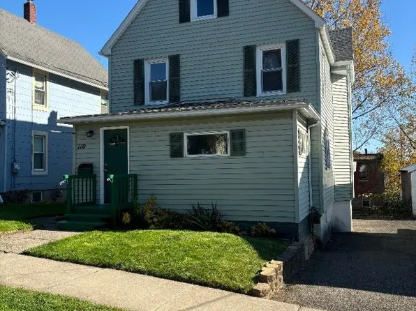 110 Squires Ave, Endicott, NY 13760