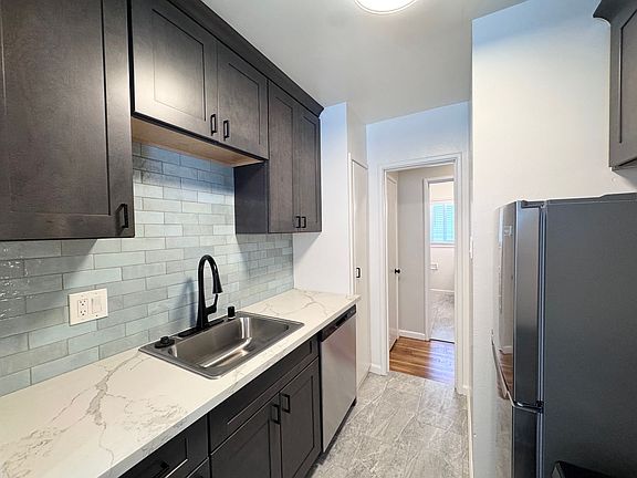 3rd image of 2523 N St APT 5