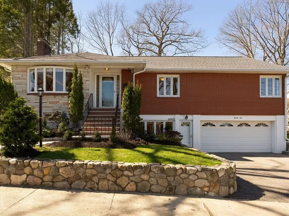 26 Slocum Rd, Jamaica Plain, MA 02130