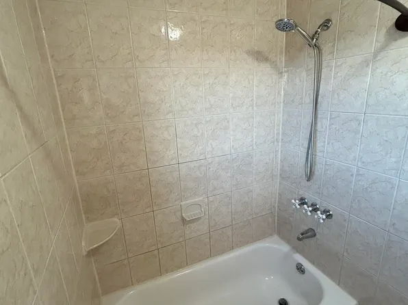 6509 Liberty Avenue image 9 of 29