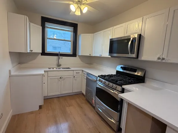 1419 W Touhy Ave APT 7, Park Ridge, IL 60068