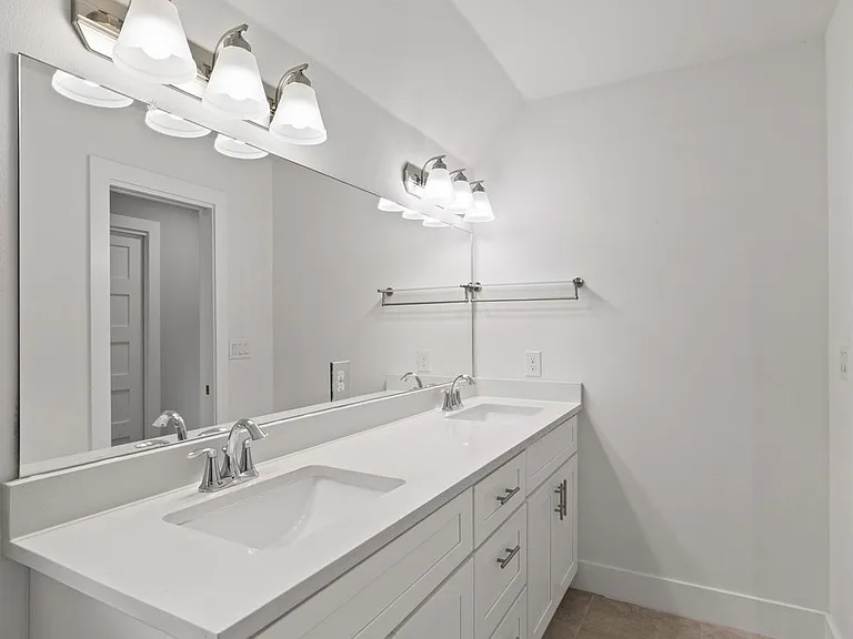 6109 Cherrylawn Cir #A — Photo 28