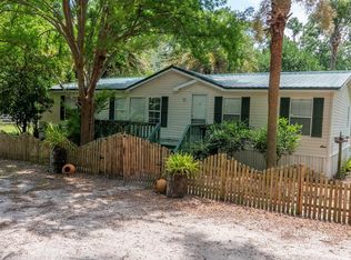 570 NE Lantana Rd, Branford, FL 32008