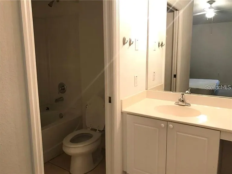 2792 Club Cortile Cir #B — Photo 10