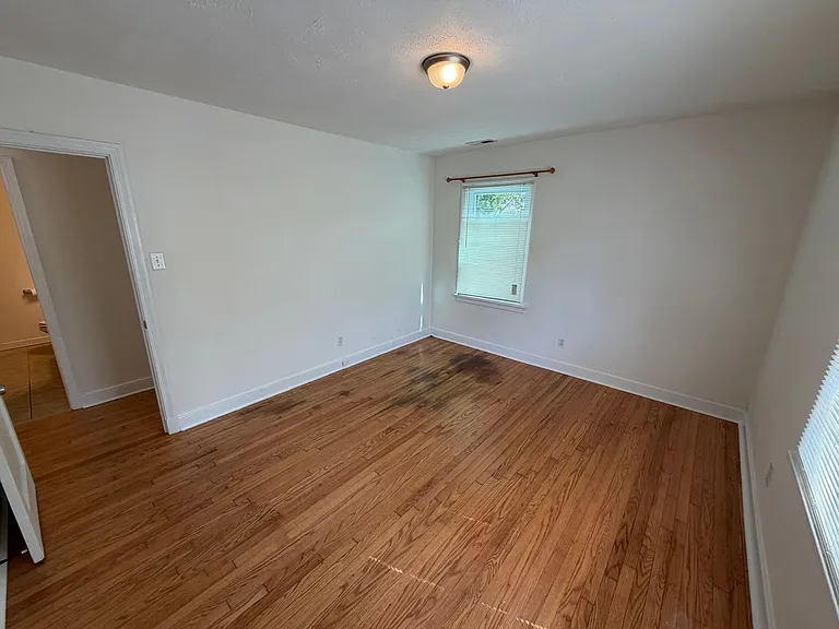 4838 Stanley Dr — Photo 28