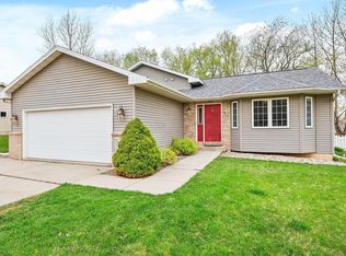 317 Springview Dr, Marshall, WI 53559