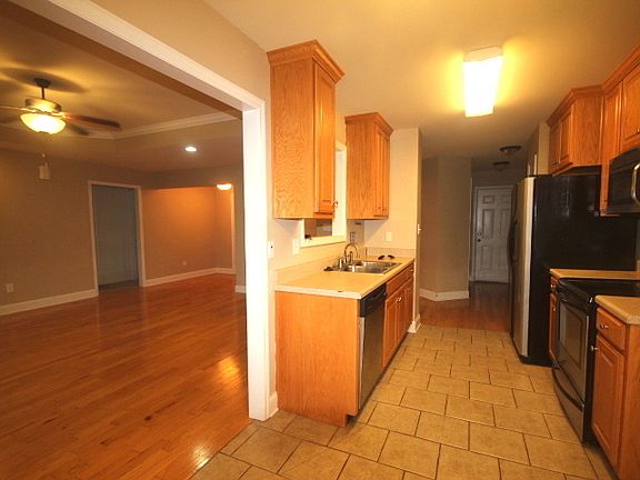 4th image of 106 Mill Race Ct