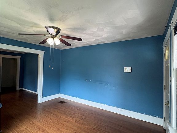 2nd image of 1905 N College St