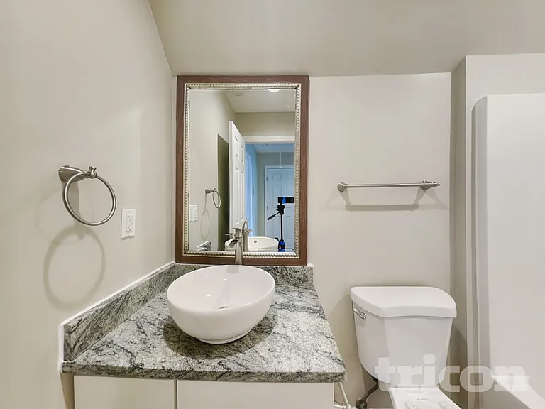 1026 Chelsea Dr — Photo 13