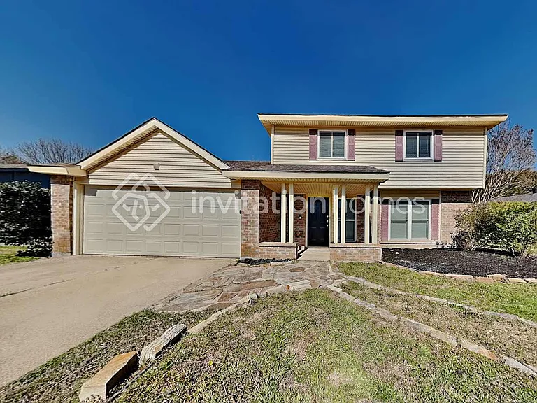 3913 Windflower Ln — Photo 1