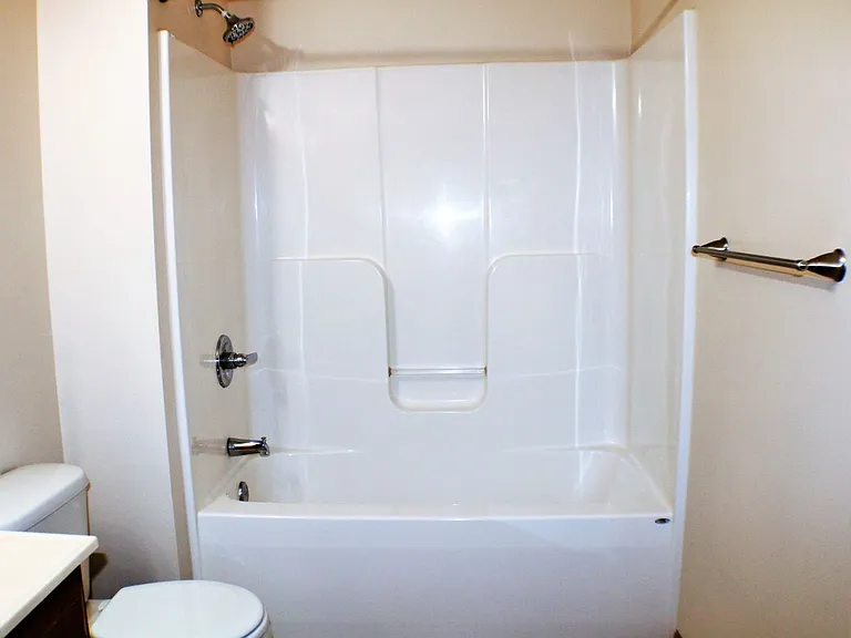 545 Pond View Drive — Photo 33