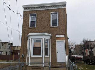 516 S 3rd St, Camden, NJ 08103