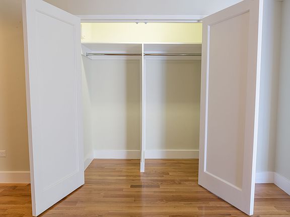 3rd image of 41 Park Ave APT 17B