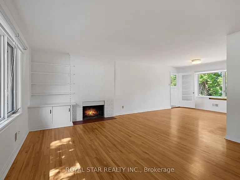 10 Delong Dr — Photo 8